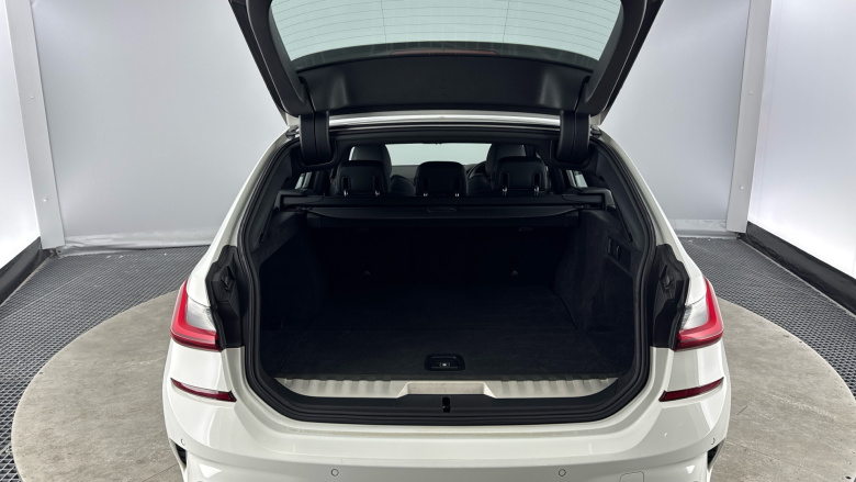 BMW 3 Series 330e M Sport 5dr Step Auto Estate